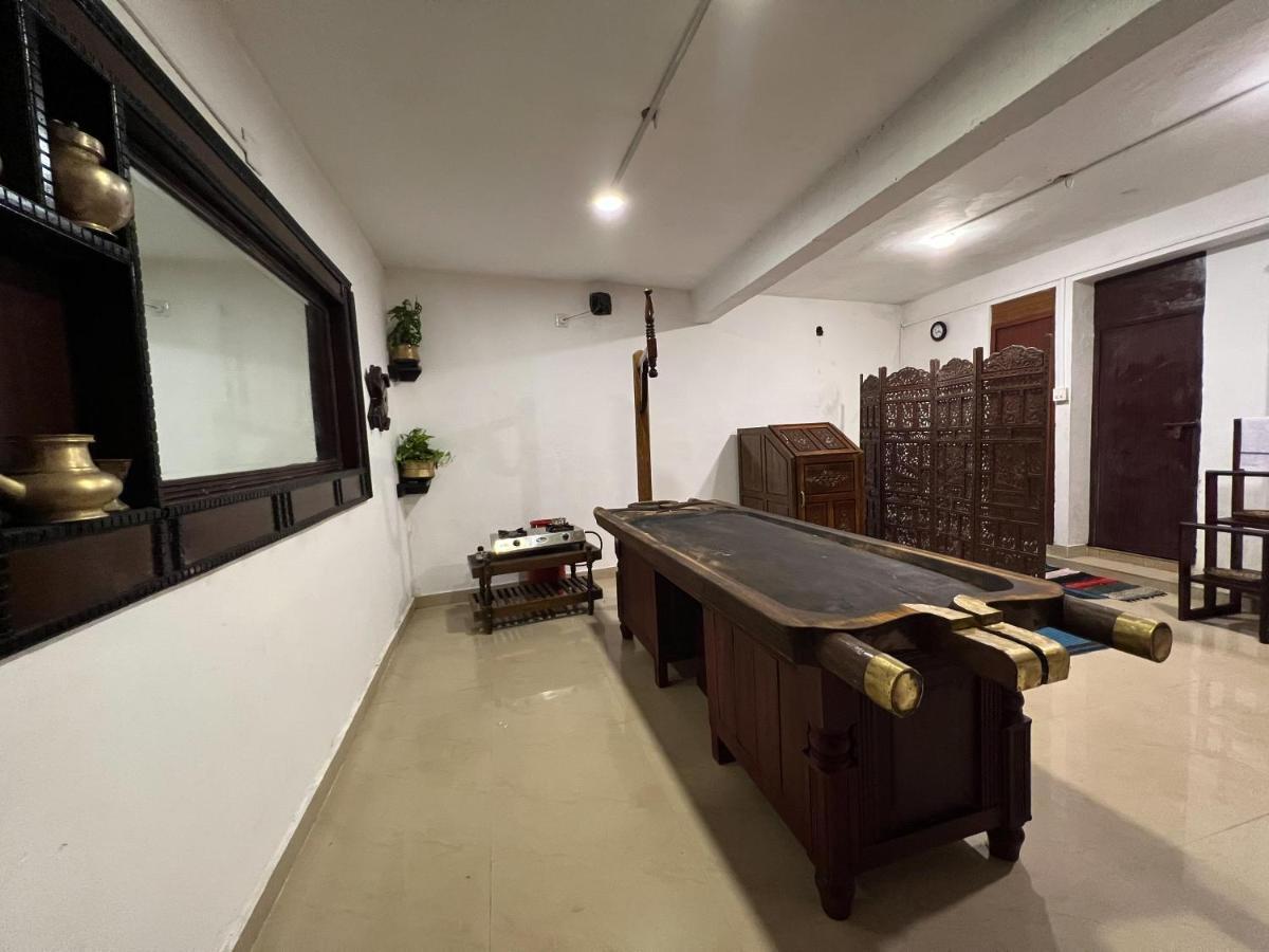 Vedha Ayurvedic Panchakarma Treatment Centre Hotel Alappuzha Kültér fotó